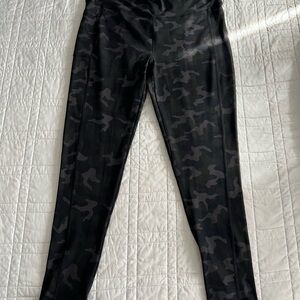 Crane  Black Camouflage Leggings
